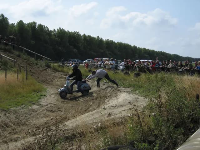 2006 Tholen