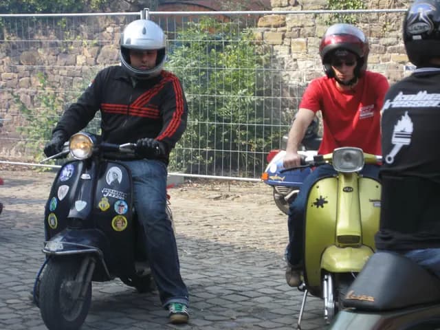 2006 Vespa run Luik
