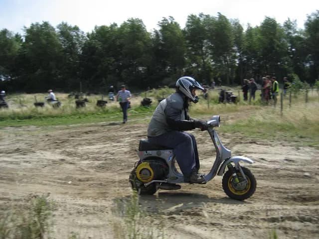 2006 Tholen