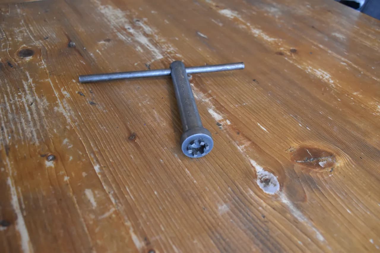 Vespa Tools