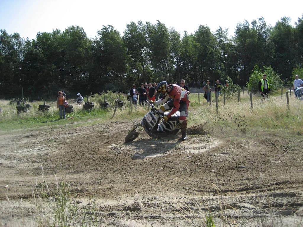 2006 Tholen