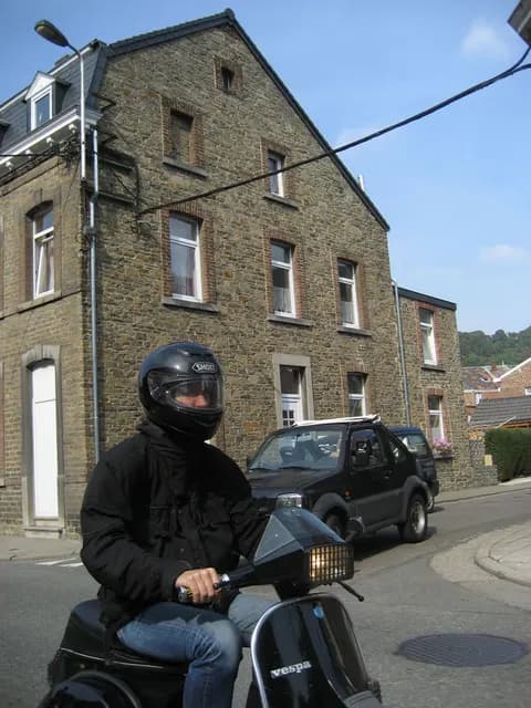 2006 Vespa run Luik
