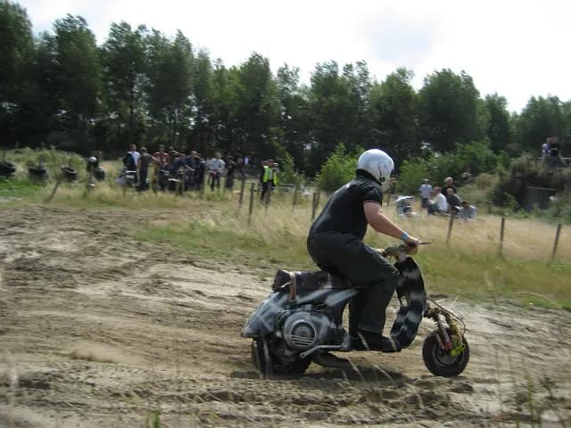2006 Tholen
