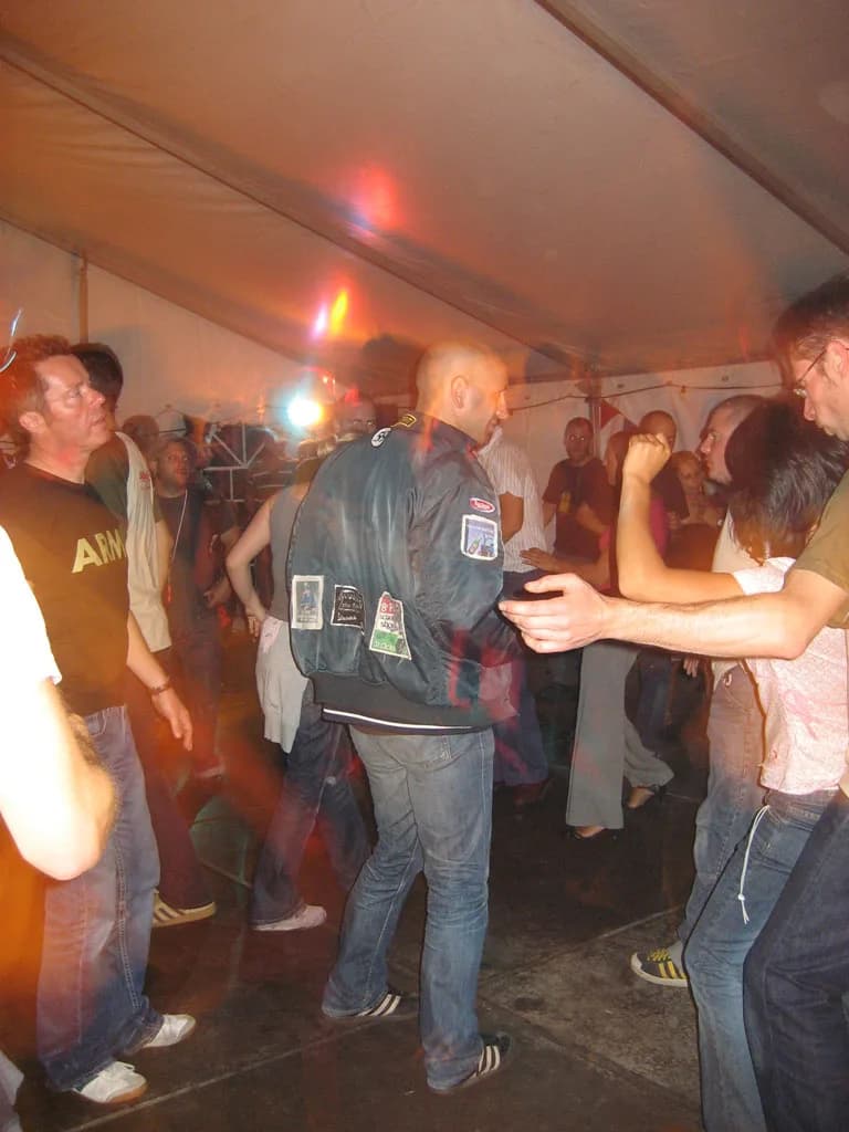 2006 Tholen