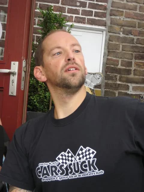2006 Tholen