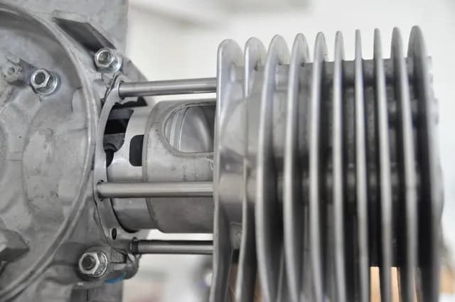 P200 Polini 221 - Engine Buildup