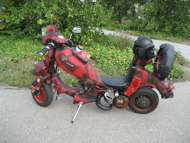 2006 Tholen