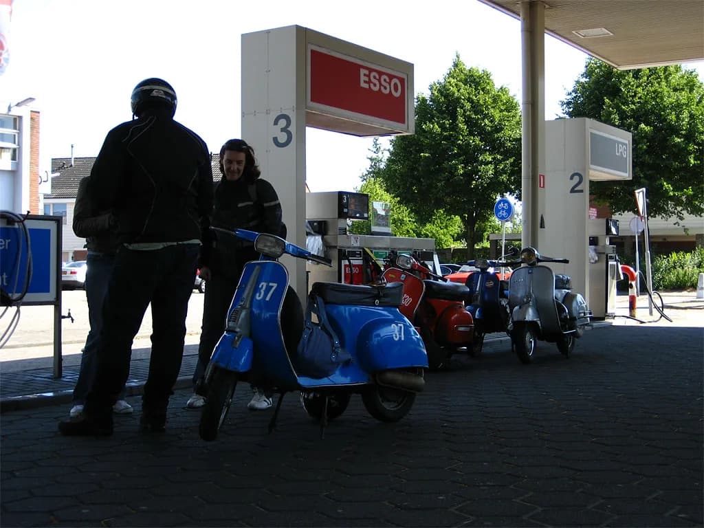 2006 AVC Hits Antwerp