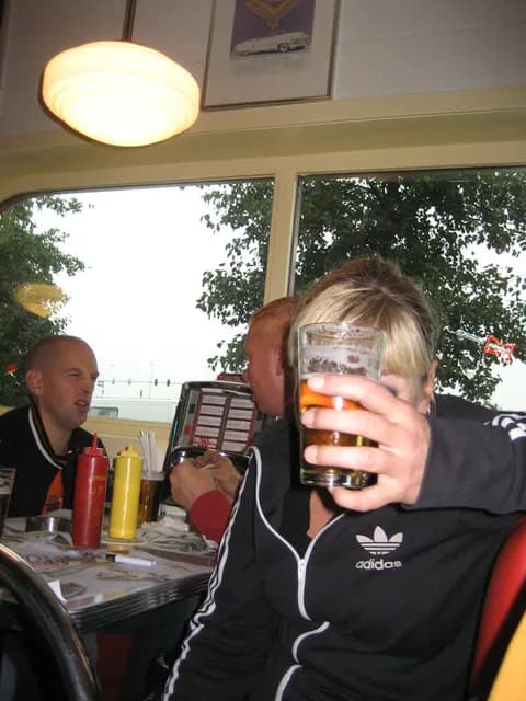 2006 Tholen