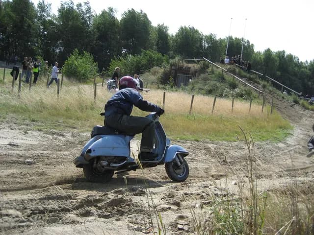 2006 Tholen