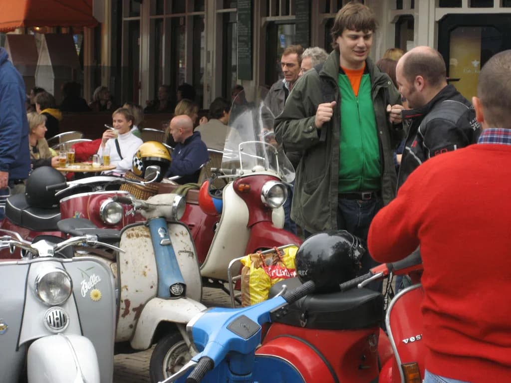 2006 Tholen