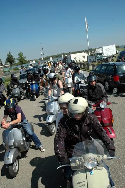 2007 Tholen
