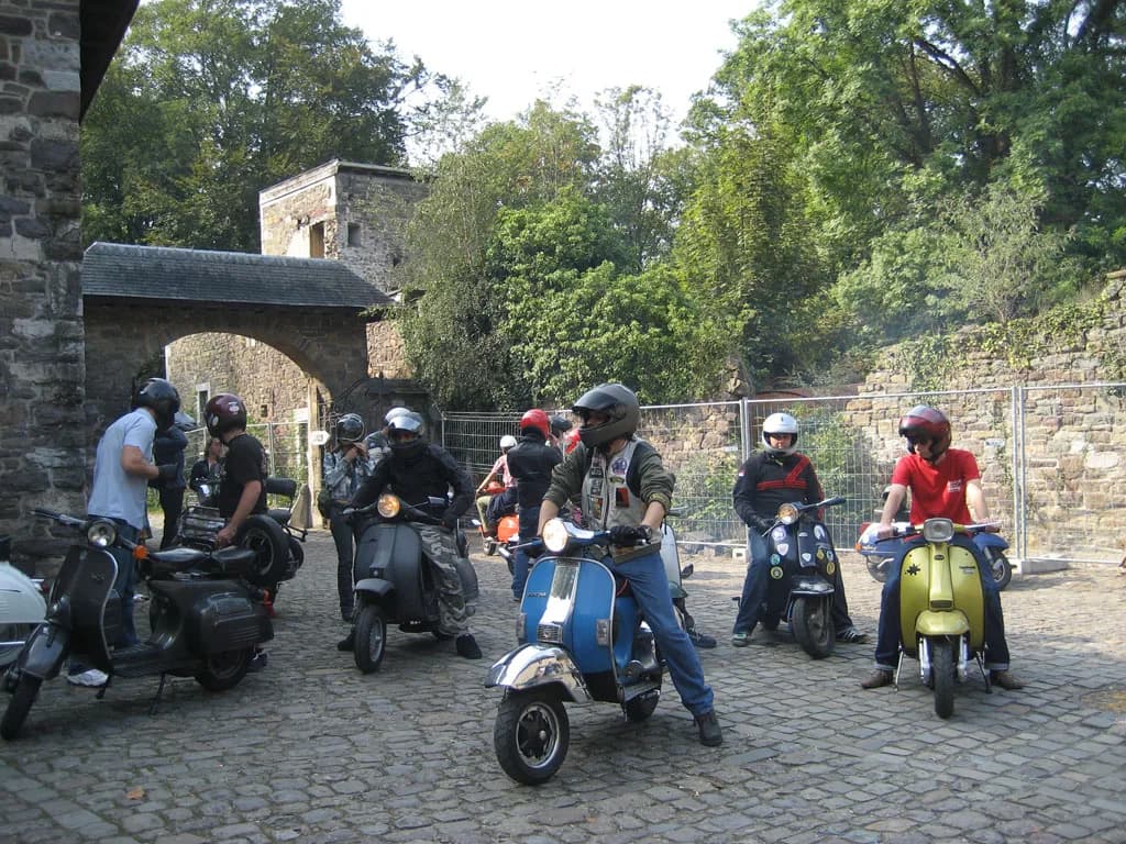 2006 Vespa run Luik