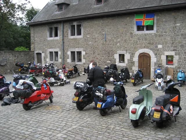 2006 Vespa run Luik