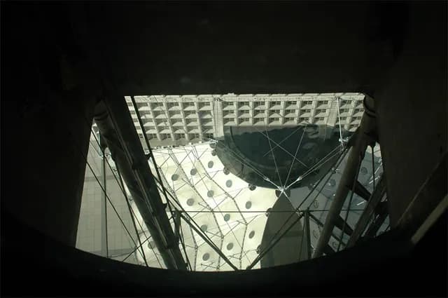 2005 Parijs - Den Haag - Parijs