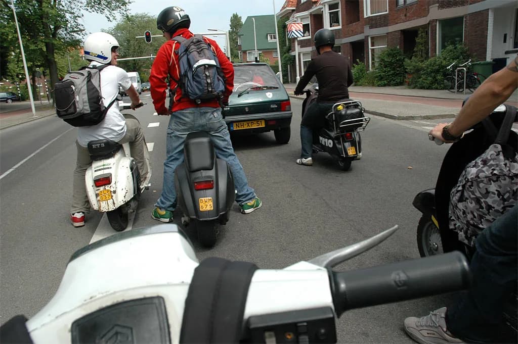 2005 HVC, AVC, Motoplanet ride