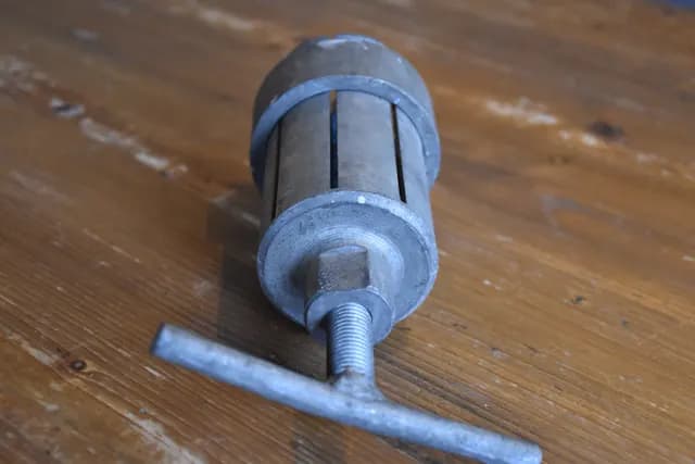 Vespa Tools