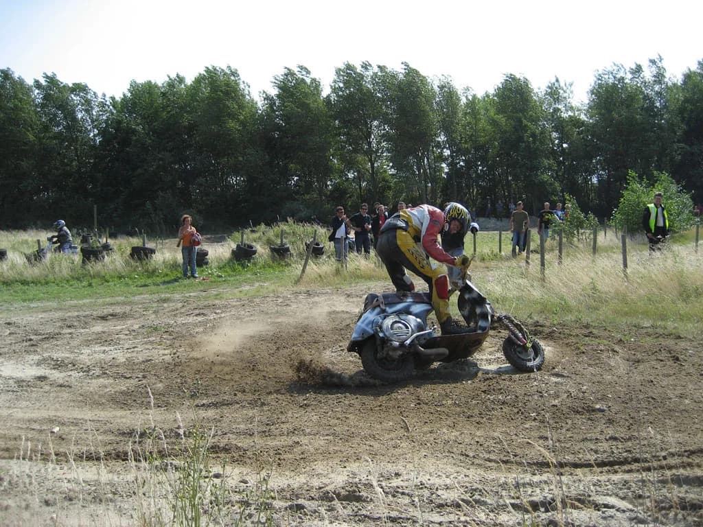 2006 Tholen