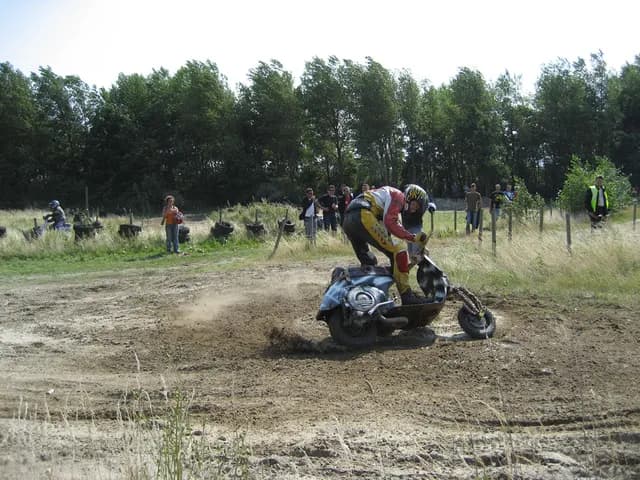 2006 Tholen