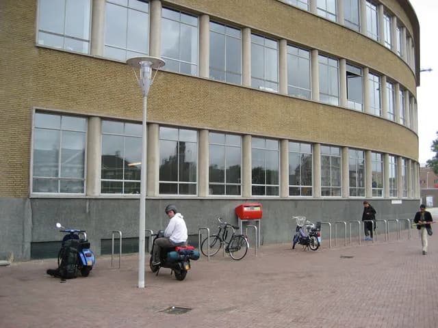 2006 Tholen