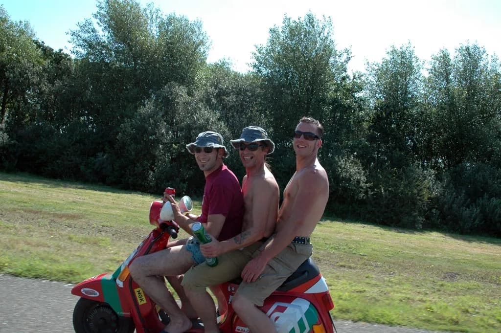 2007 Tholen