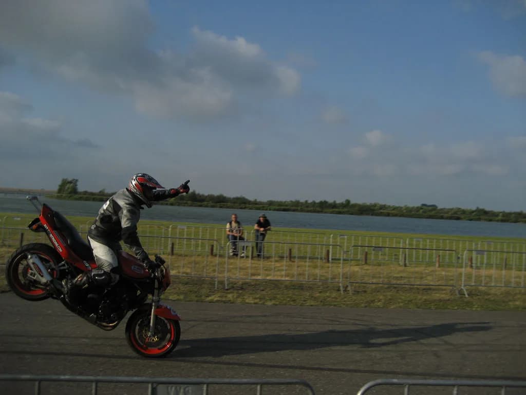 2006 Tholen