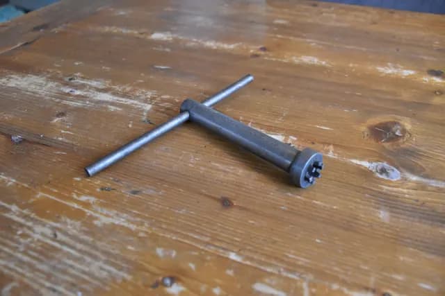 Vespa Tools