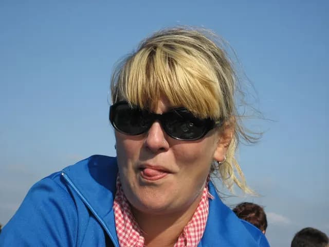2006 Tholen