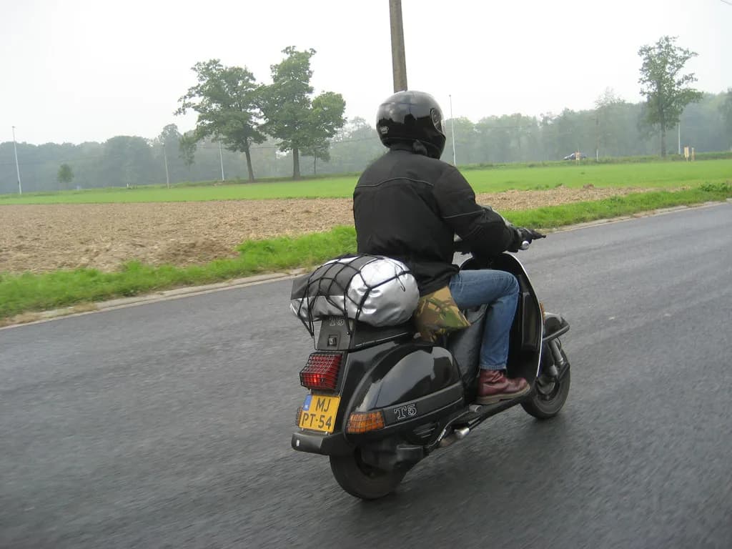 2006 Vespa run Luik