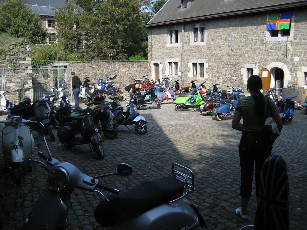2006 Vespa run Luik