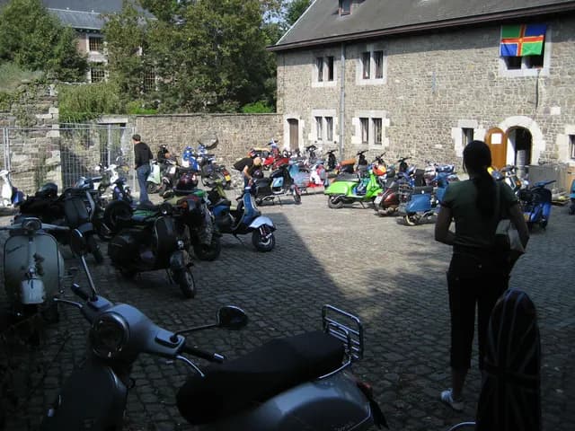 2006 Vespa run Luik