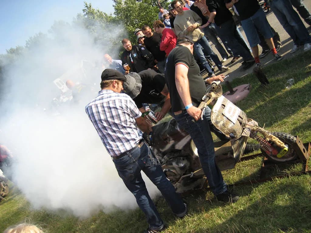 2006 Tholen