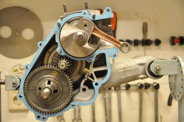 P200 Polini 221 - Engine Buildup