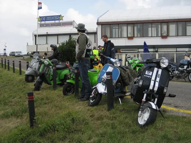 2006 Tholen