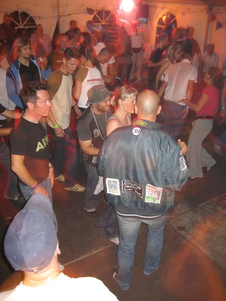 2006 Tholen