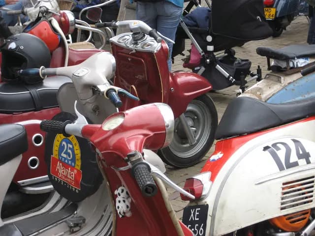 2006 Tholen