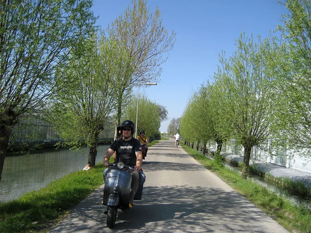 2007 Ritje Delft