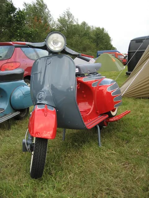 2006 Tholen