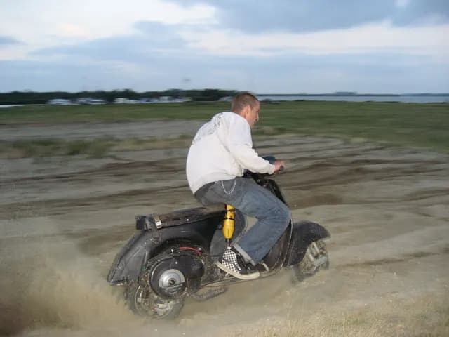 2006 Tholen
