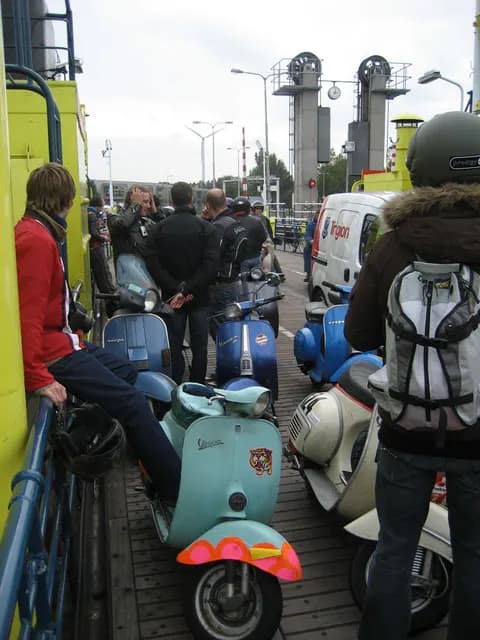 2006 Tholen