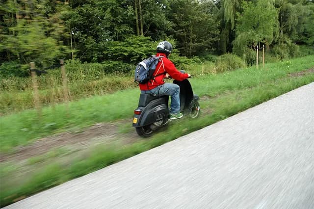 2005 HVC, AVC, Motoplanet ride