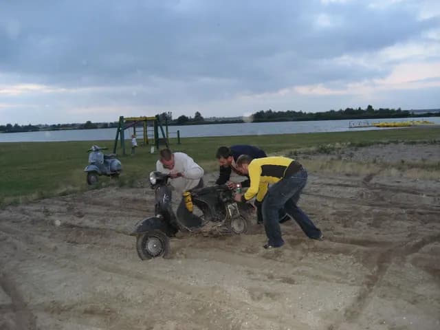 2006 Tholen